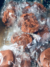 Load image into Gallery viewer, Praline Favors