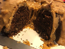Load image into Gallery viewer, Praline Cake