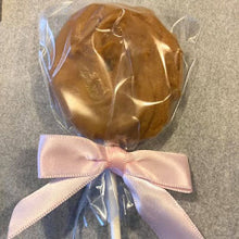 Load image into Gallery viewer, Package #4 Praline pops
